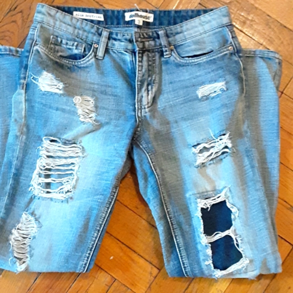 Dollhouse  Jean's  slim boyfriend